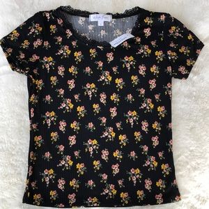 White Fawn 👧🏻 Short sleeve top - Tilly’s NWT